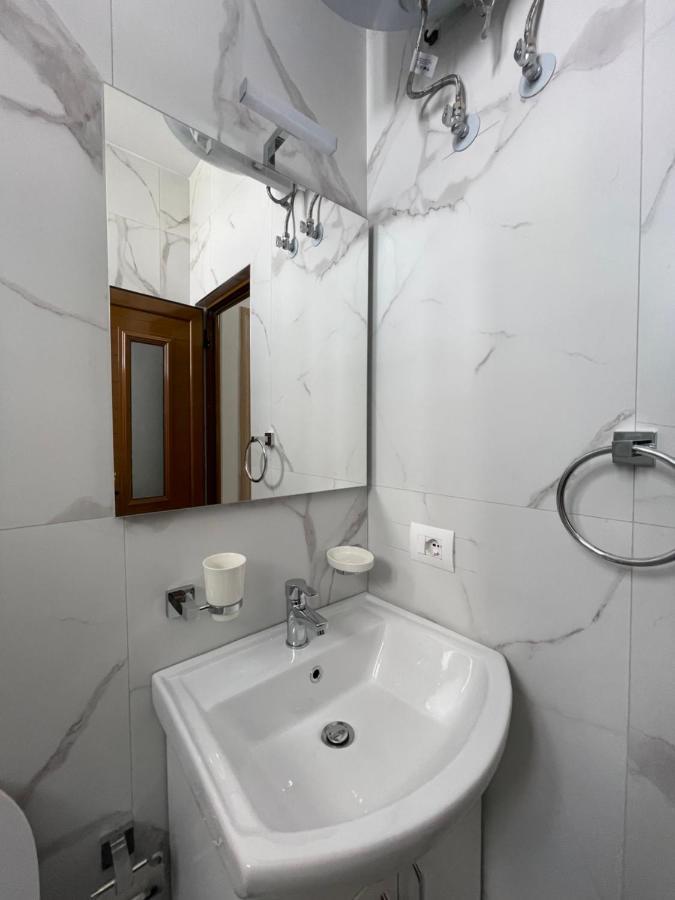 Sun And Sea Apartment Saranda Esterno foto