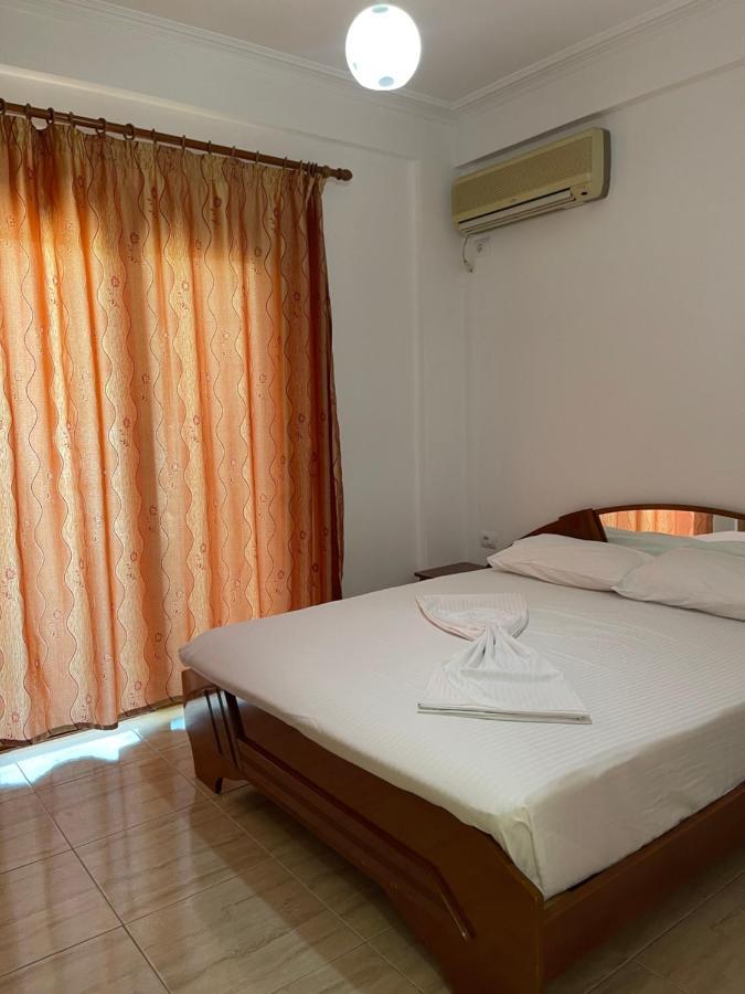 Sun And Sea Apartment Saranda Esterno foto
