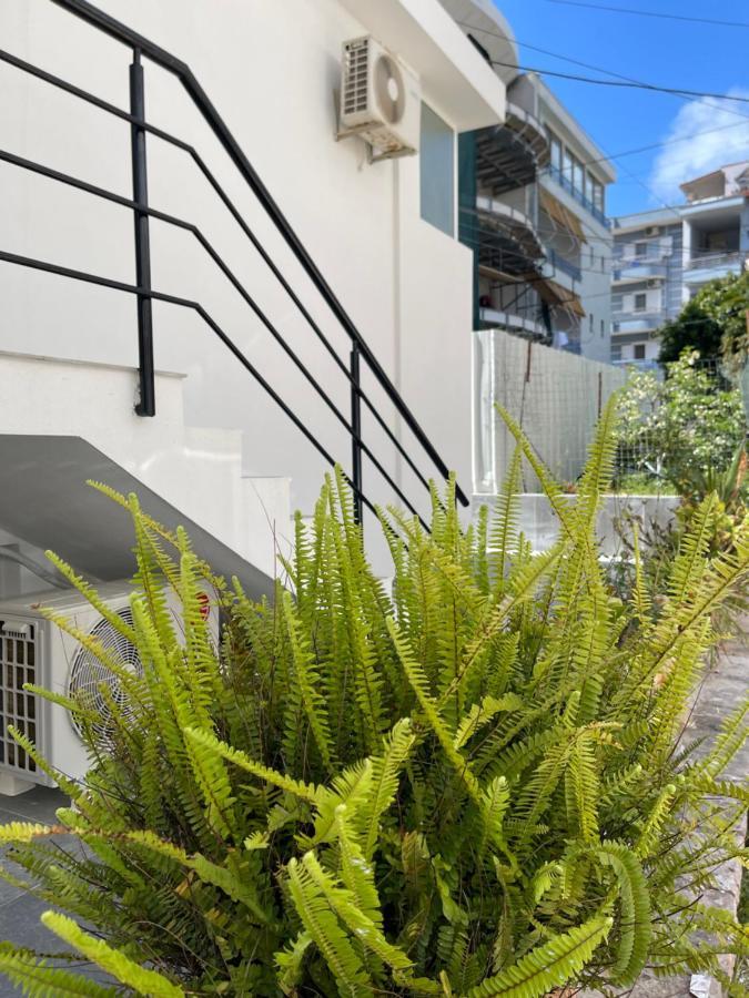 Sun And Sea Apartment Saranda Esterno foto